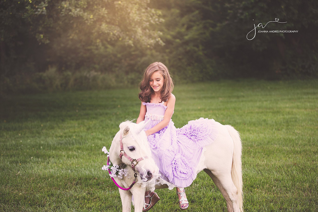Children Photographer Columbus Ohio, Unicorns and rainbows Columbus Ohio, Unicorn Photo Session Columbus Ohio
