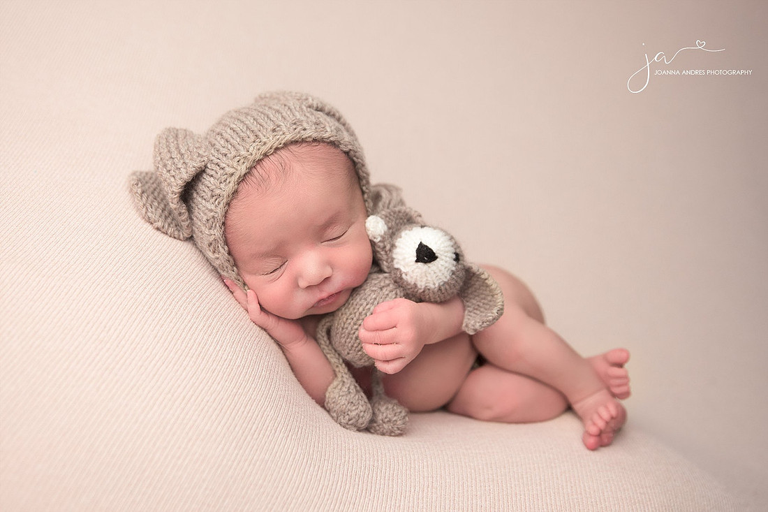 Newborn Photographer Lewis Center Ohio