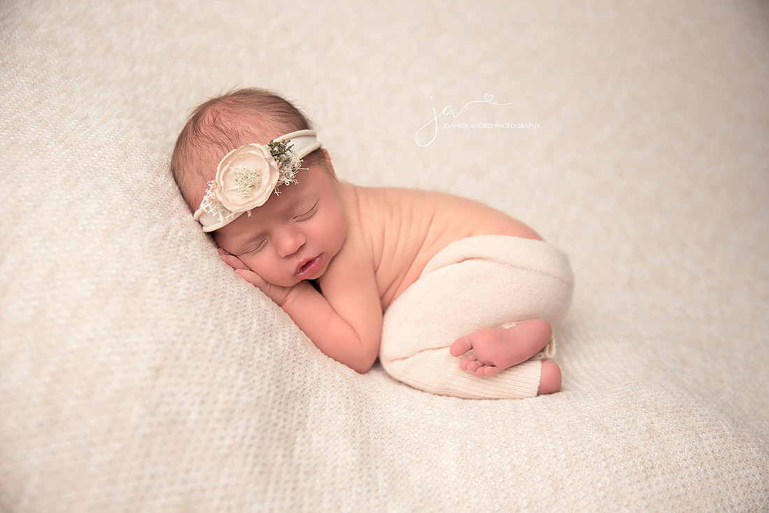 "Worthington Ohio Baby Photographer"
