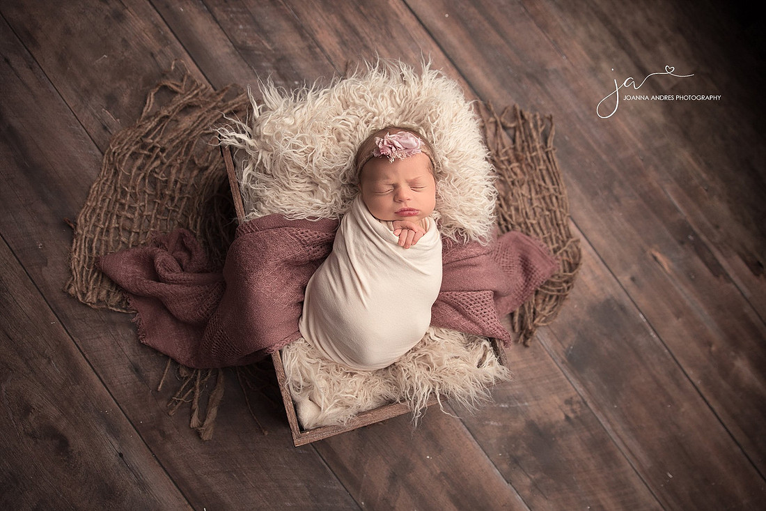 "Worthington Ohio Baby Photographer"