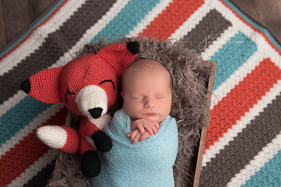 "Newborn Baby Photographer" 
