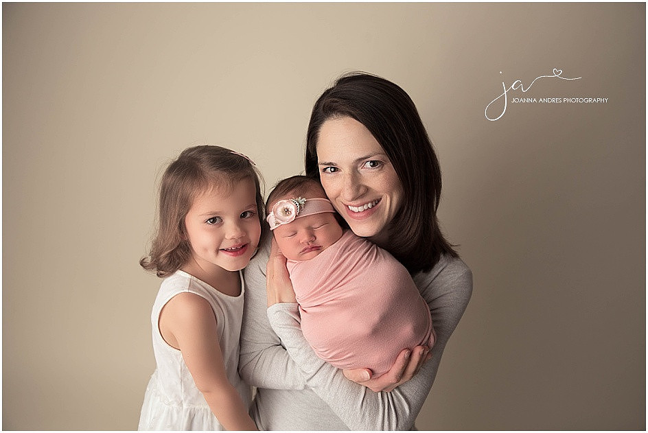 "Family Newborn Photographer Columbus Ohio"
