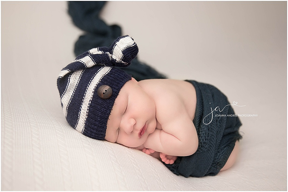 Newborn Baby Boy Taco POse