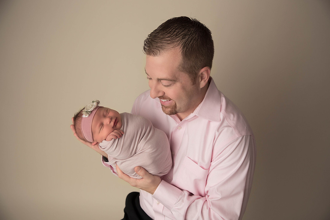 "Newborn Photographer Columbus Ohio"