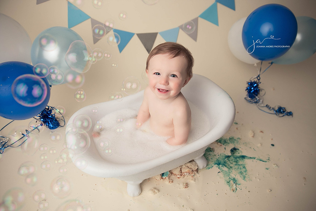 One Year Bathtub Baby Boy