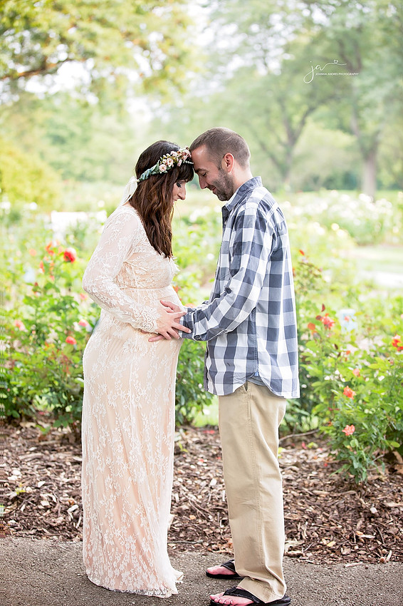 Maternity Session with couple