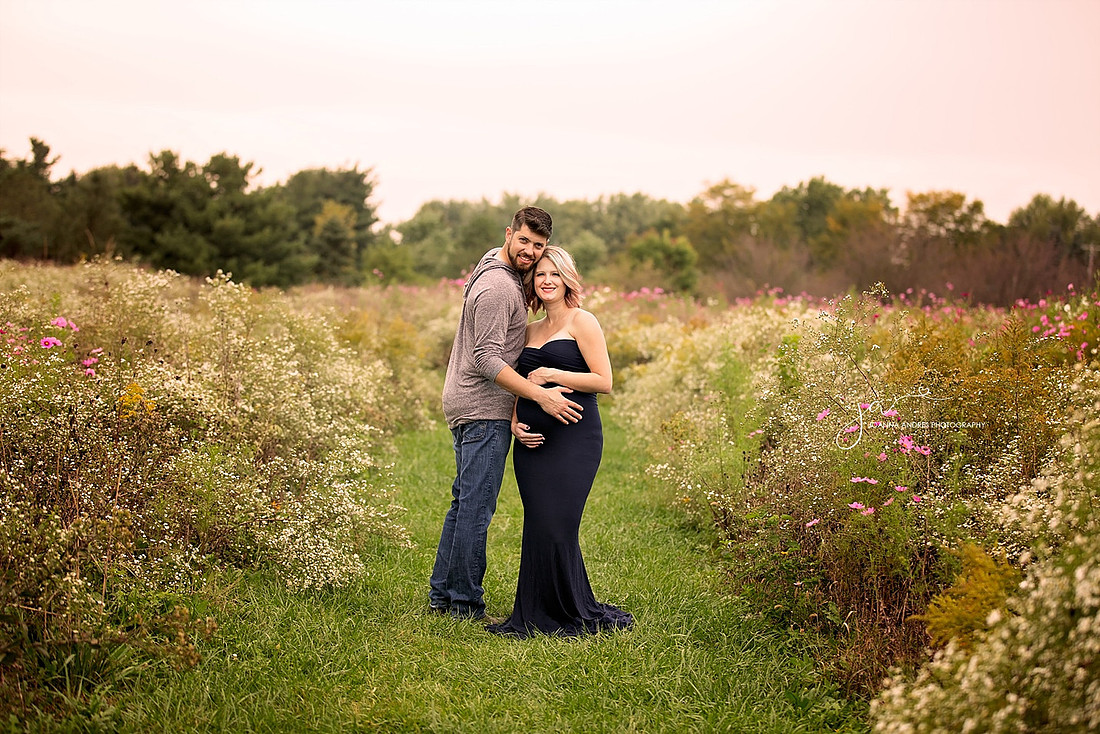Maternity Image with Couple