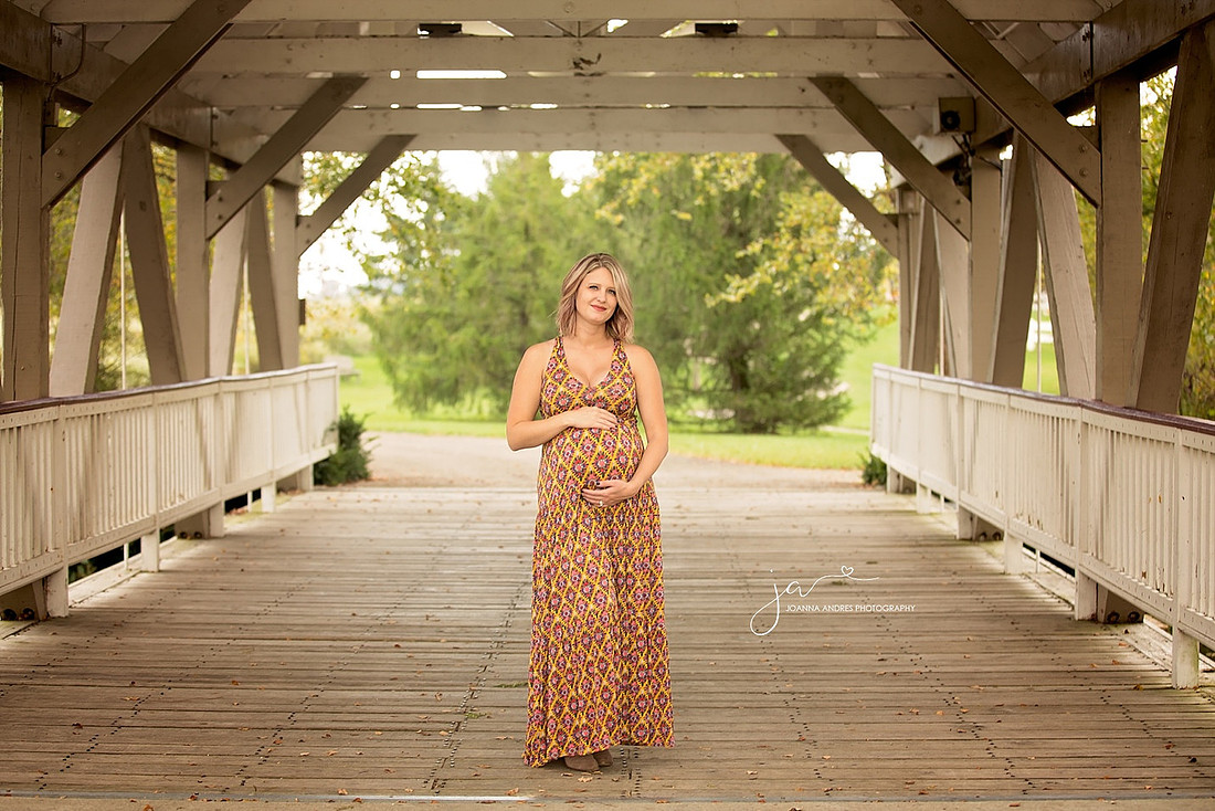 Maternity Photo with Woman on bridge
