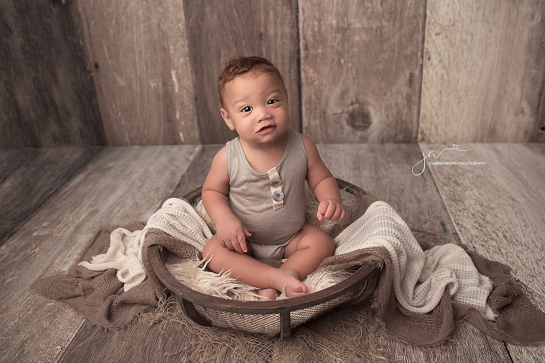 Baby BOy in Neutrals with Wood Backdrop